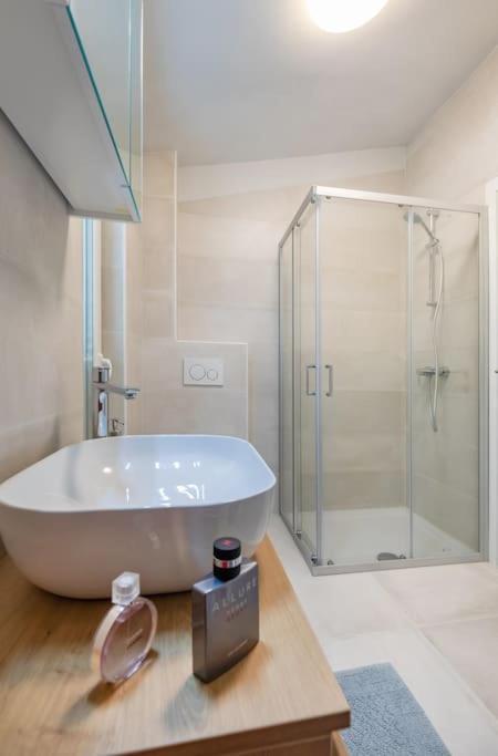 St Jakov Superior With Free Parking Appartement *